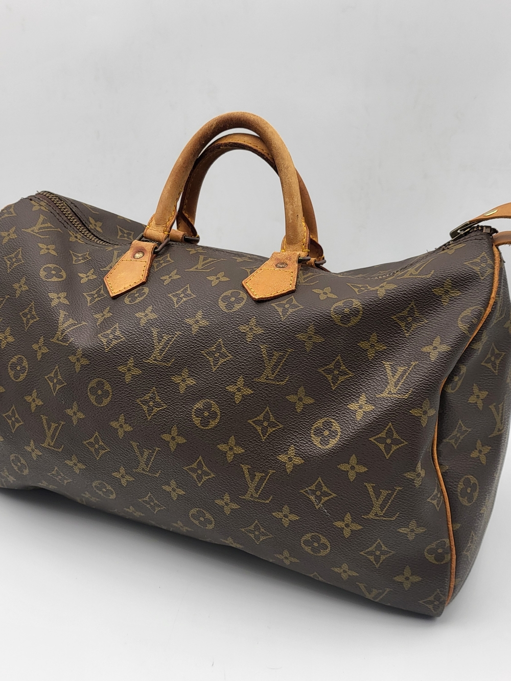 Louis Vuitton Monogram Speedy 40, Authentic w/COA (france 1985).